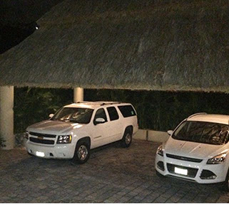 luxurious villa with garage in Acapulco