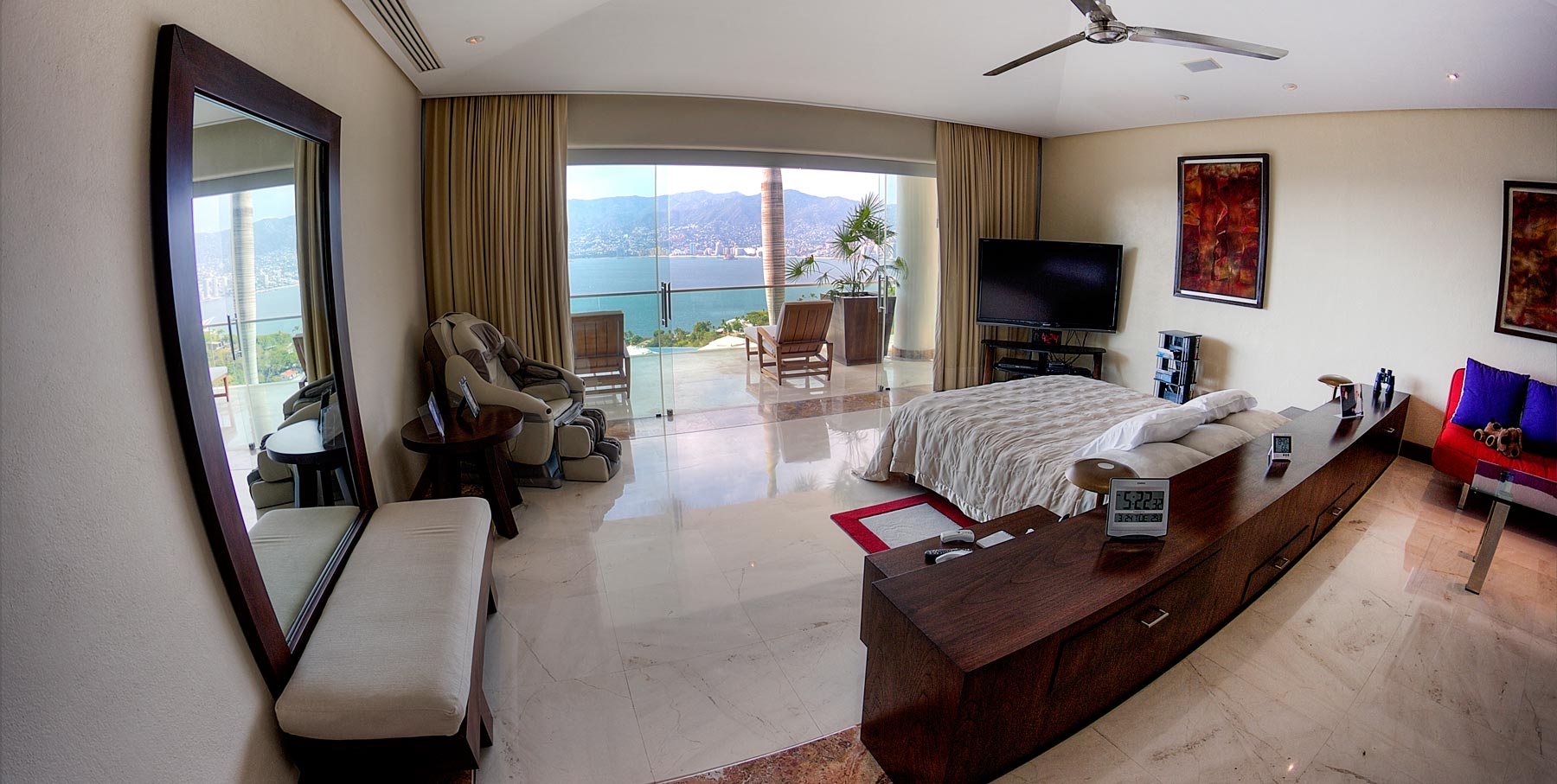 todas las habitaciones con vista al mar